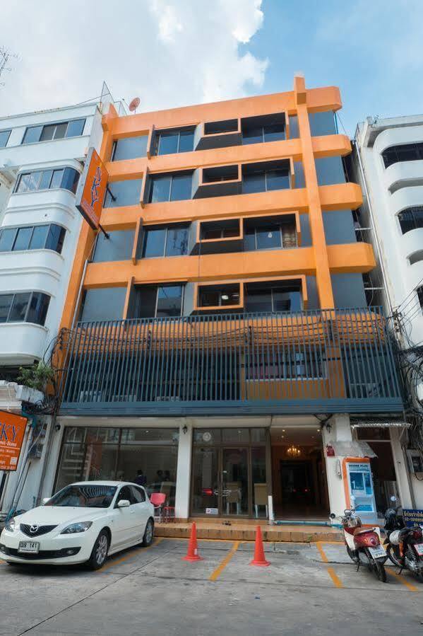 De Sky Sukhumvit Ekkamai Hotel Banguecoque Exterior foto